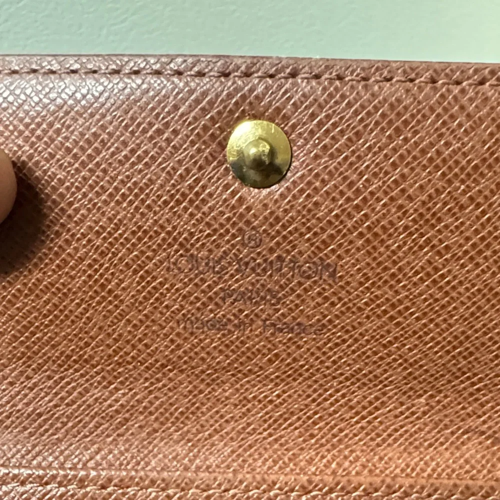 Louis Vuitton Monogram Canvas Key Pouch in Brown with Gold Snap - Picture 9 of 16